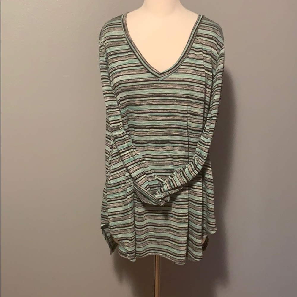 Emerald pretty green and black roomy tunic